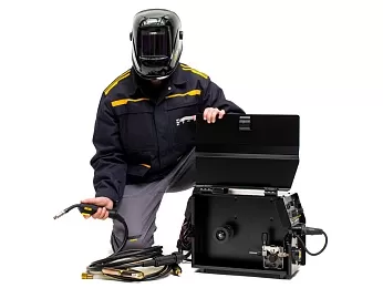 Полуавтомат КЕДР UltraMIG-200 (220В, 30-200А) Полуавтомат КЕДР UltraMIG-200 (220В, 30-200А)