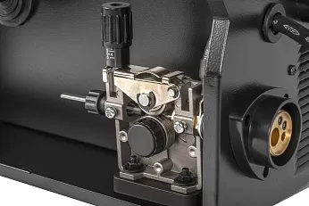 Полуавтомат КЕДР UltraMIG-180 (220В, 30-180А) Полуавтомат КЕДР UltraMIG-180 (220В, 30-180А)